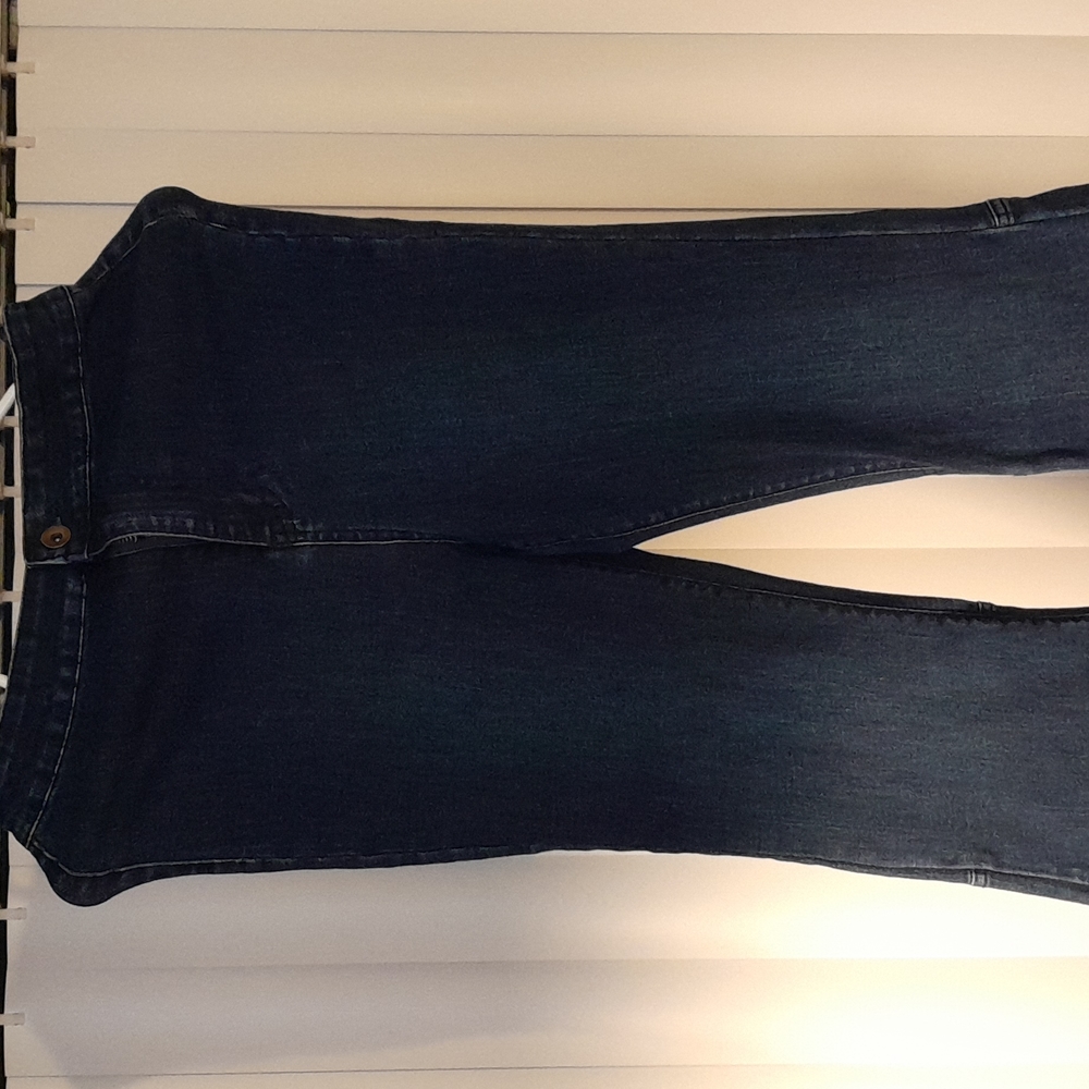 Women's bell bottom jeans